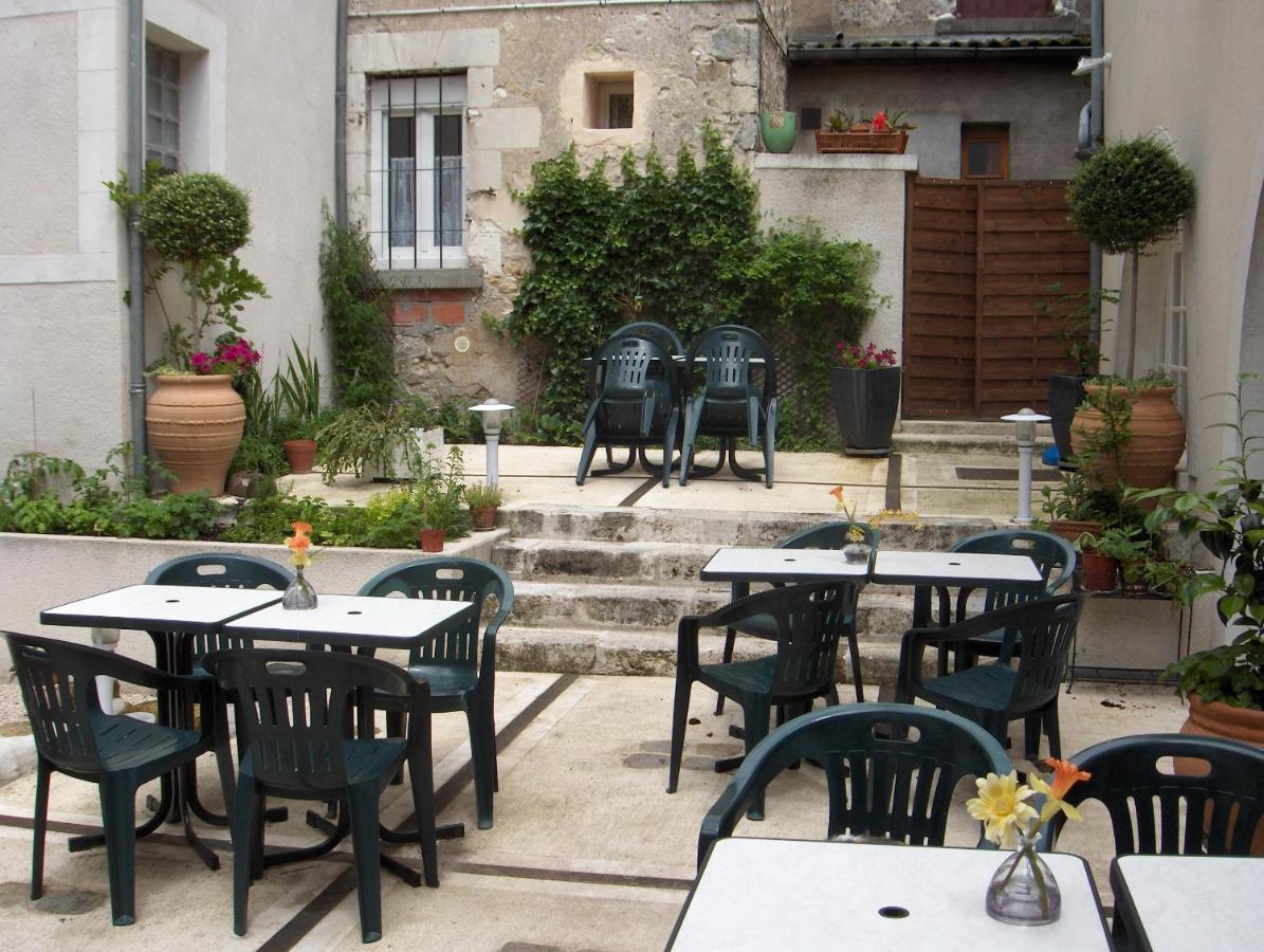 Mennetou-sur-Cher Auberge De La Tour מראה חיצוני תמונה